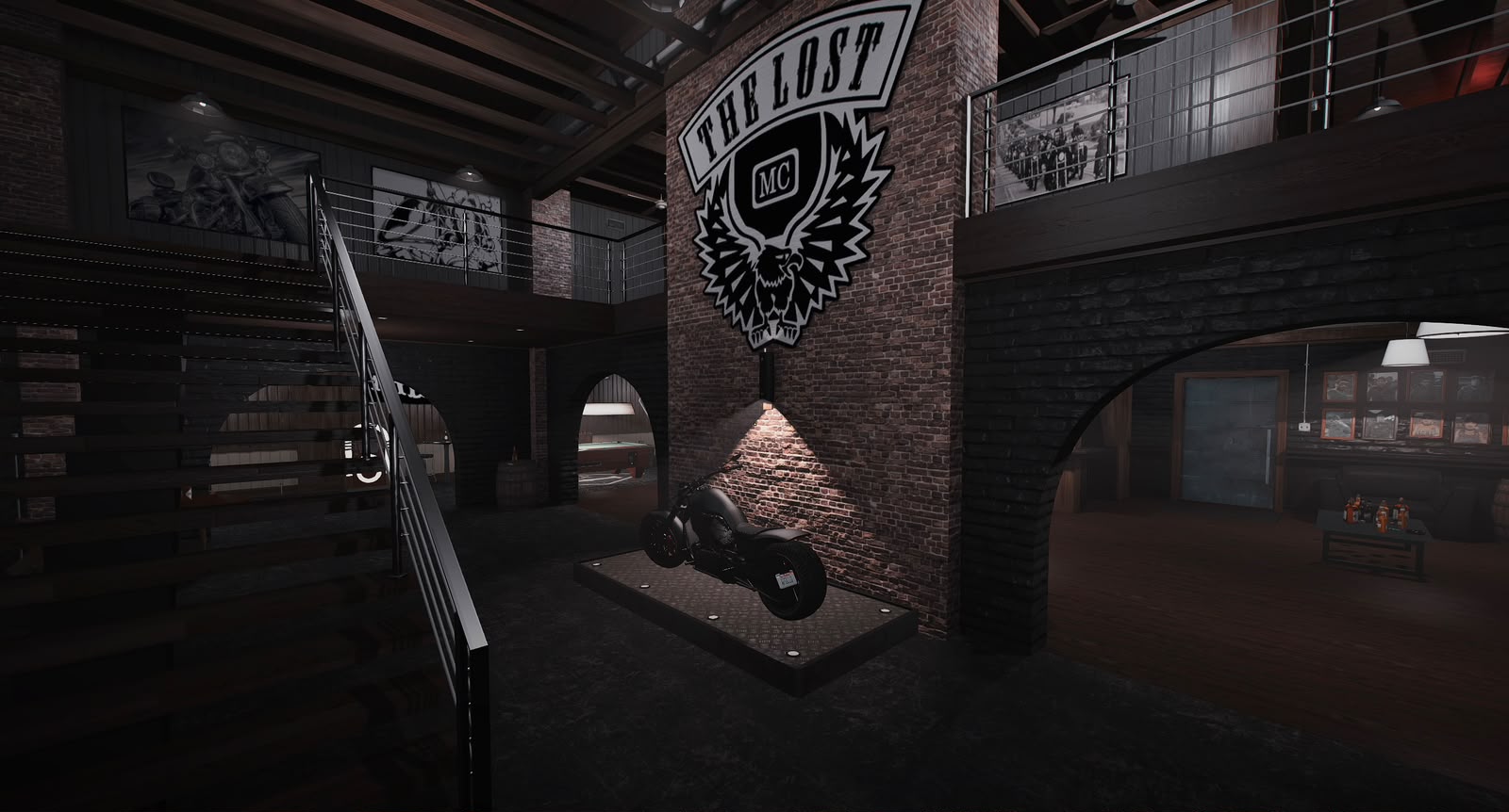 Interior da sede com o emblema do The Lost Motorcycle Club.